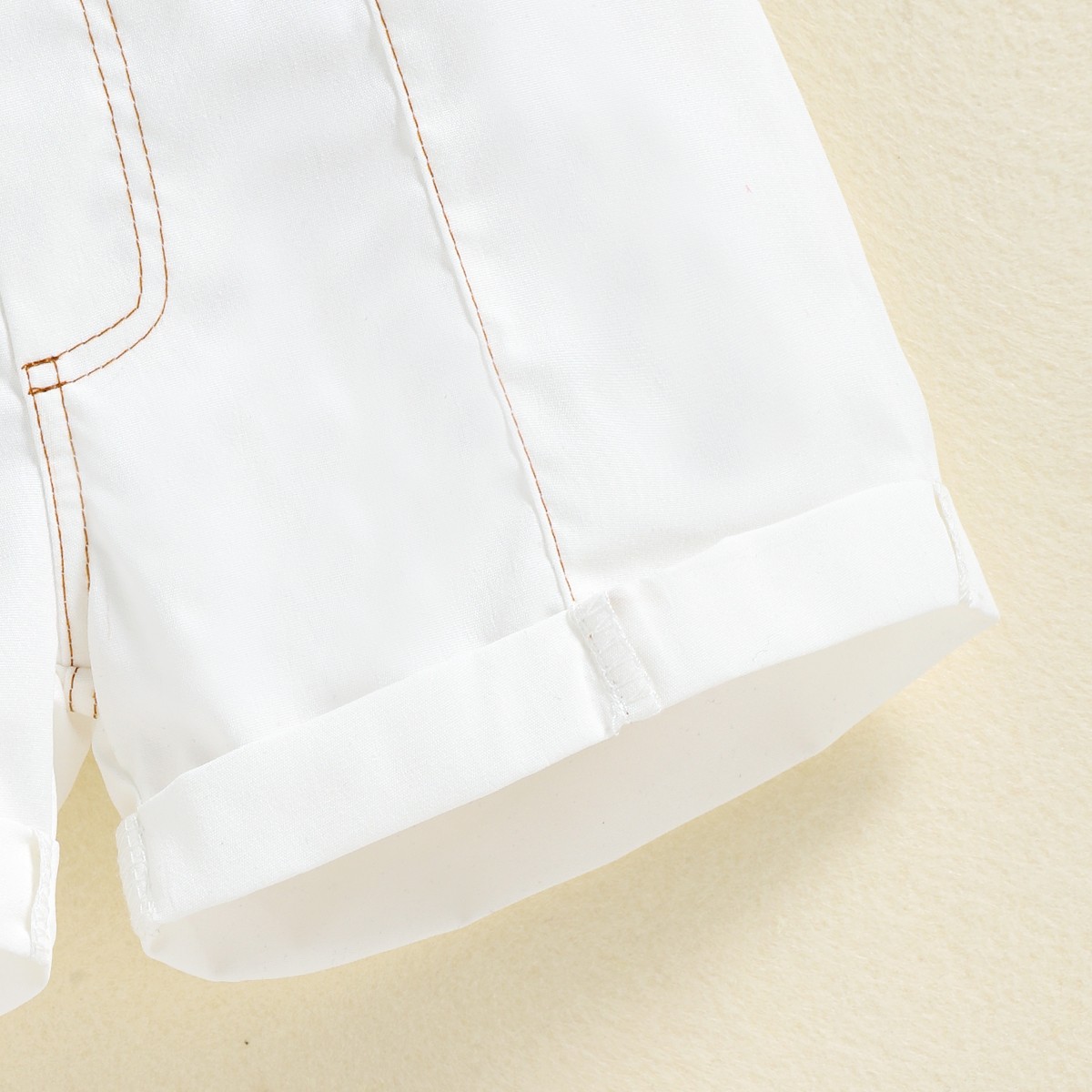 其中一个商品属性被隐藏；