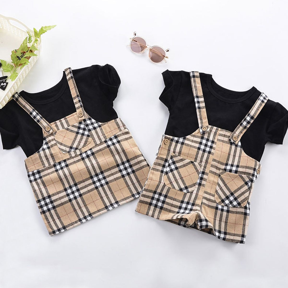 商详页加购品-活动1-Causal Plaid Print T-shirt & Shorts Suit for Brother and Sister Wholesale